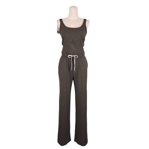 NWT Vuori Pose Scoop Jumpsuit Kale Green Sz Small - Picture 1 of 10